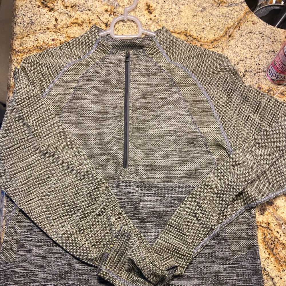 Men’s half zip